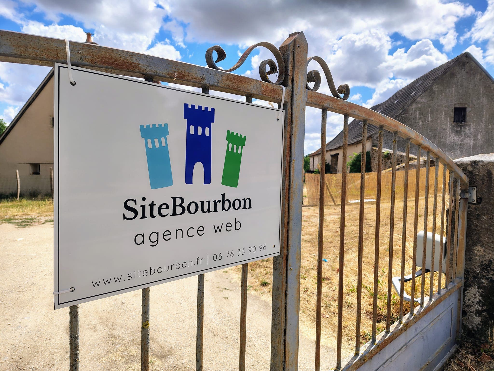 Sitebourbon Sign
